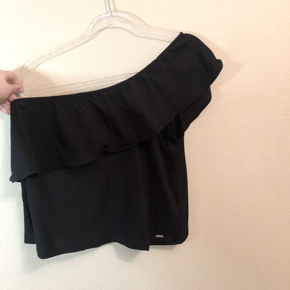 Armani Exchange black top | MAKE ME OFFER
